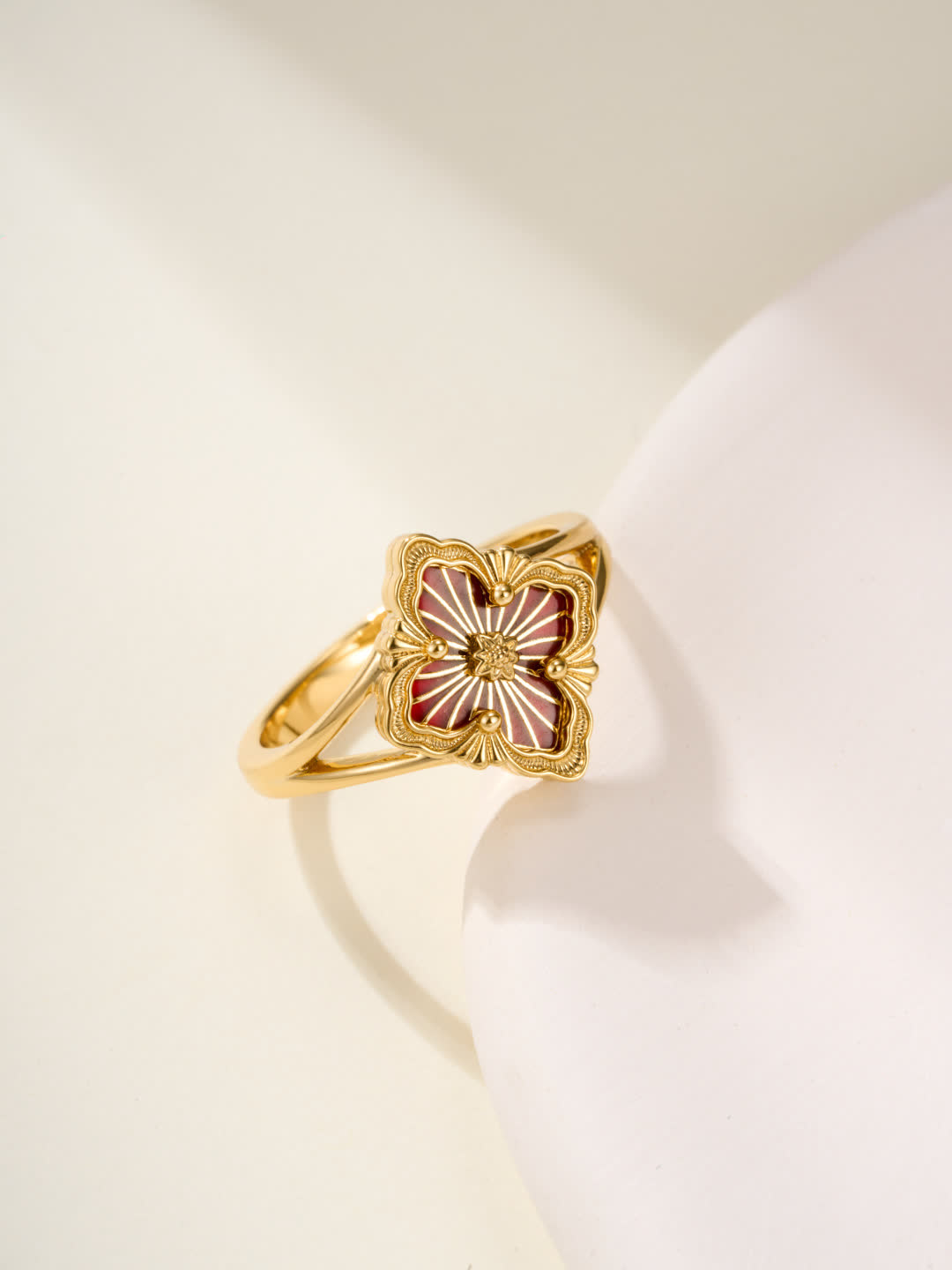 Buccellati Elegant Gold and Red Enamel Ring