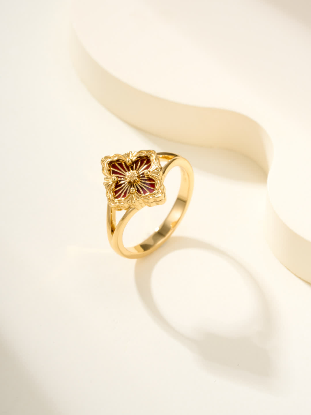 Buccellati Elegant Gold and Red Enamel Ring