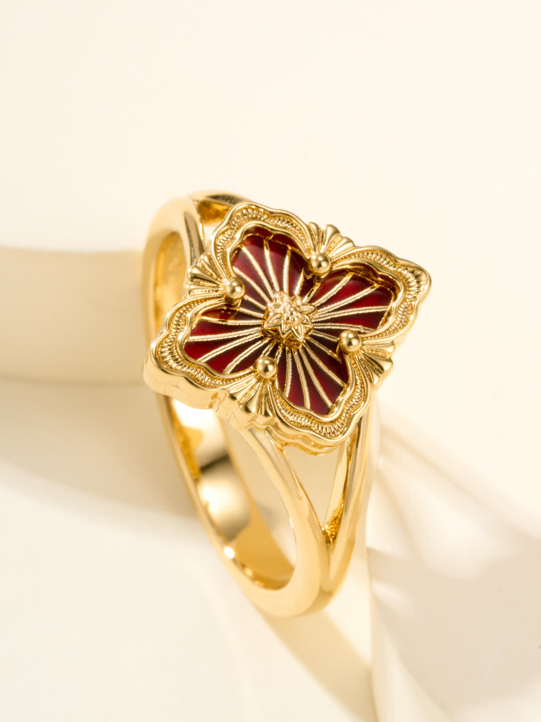 Buccellati Elegant Gold and Red Enamel Ring