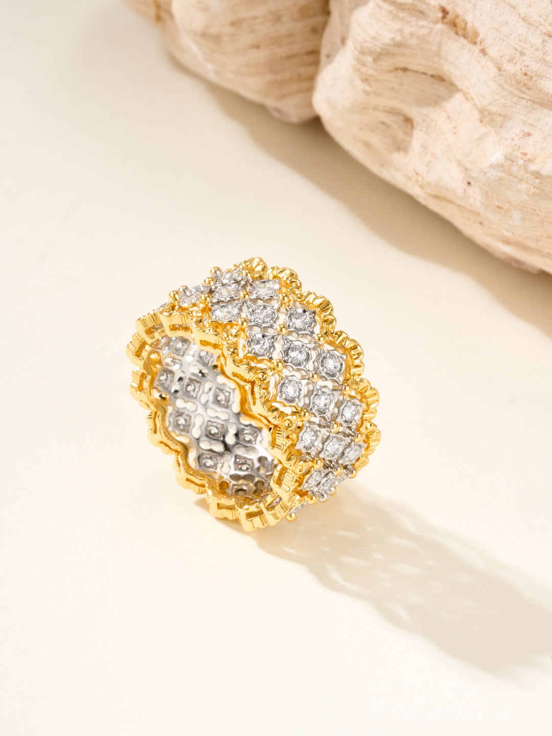 Buccellati Luxury Gold and Diamond Ring