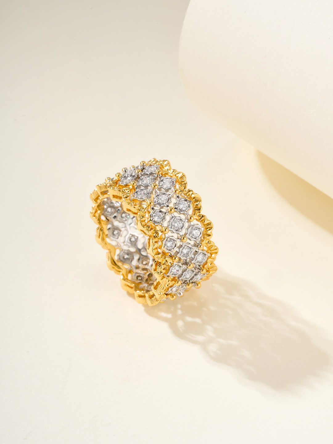 Buccellati Luxury Gold and Diamond Ring