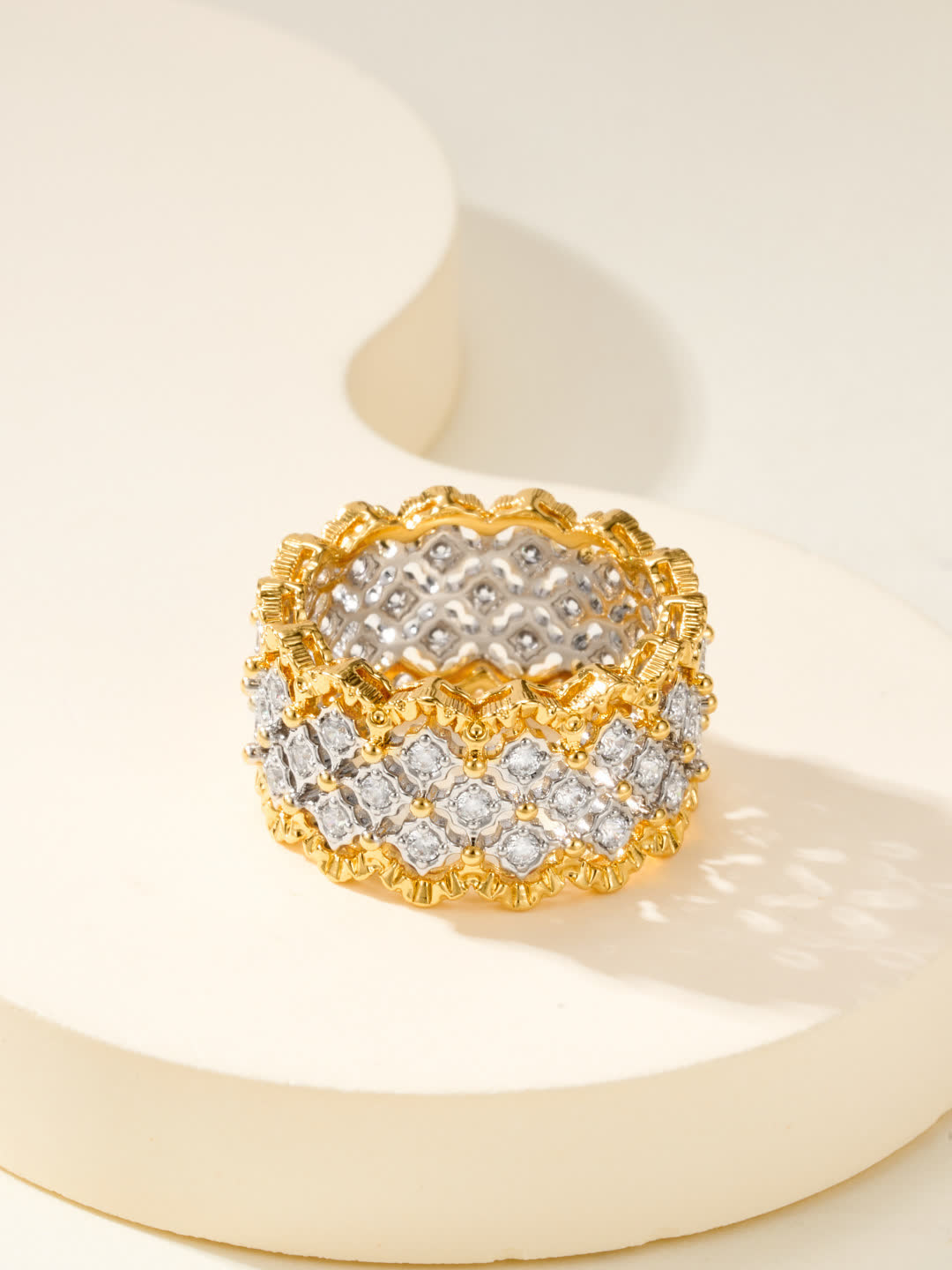 Buccellati Luxury Gold and Diamond Ring