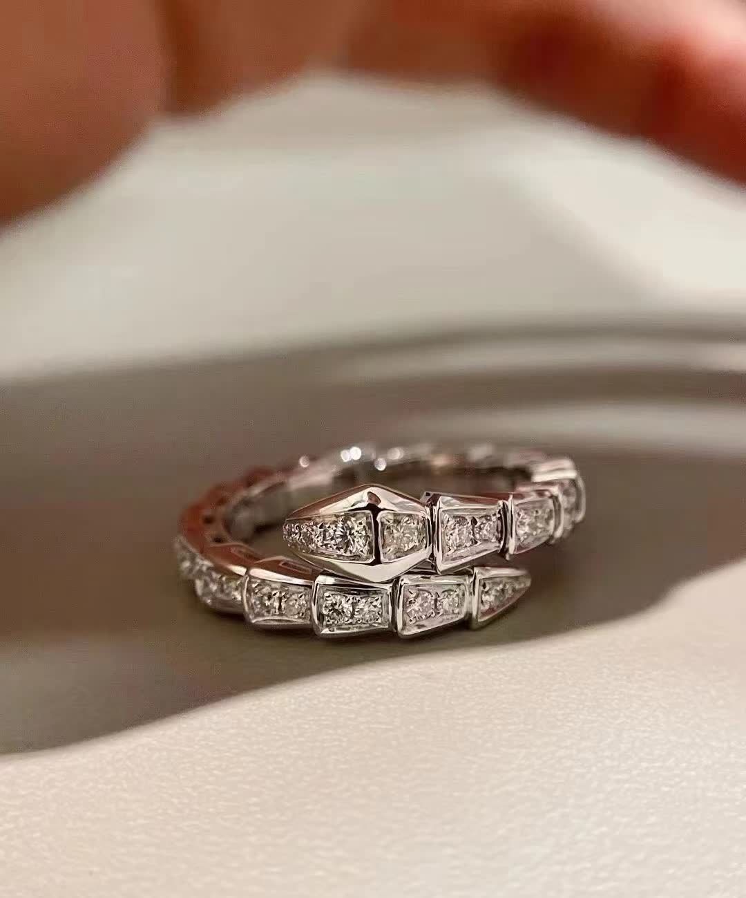 Bvlgari Elegant Diamond Ring