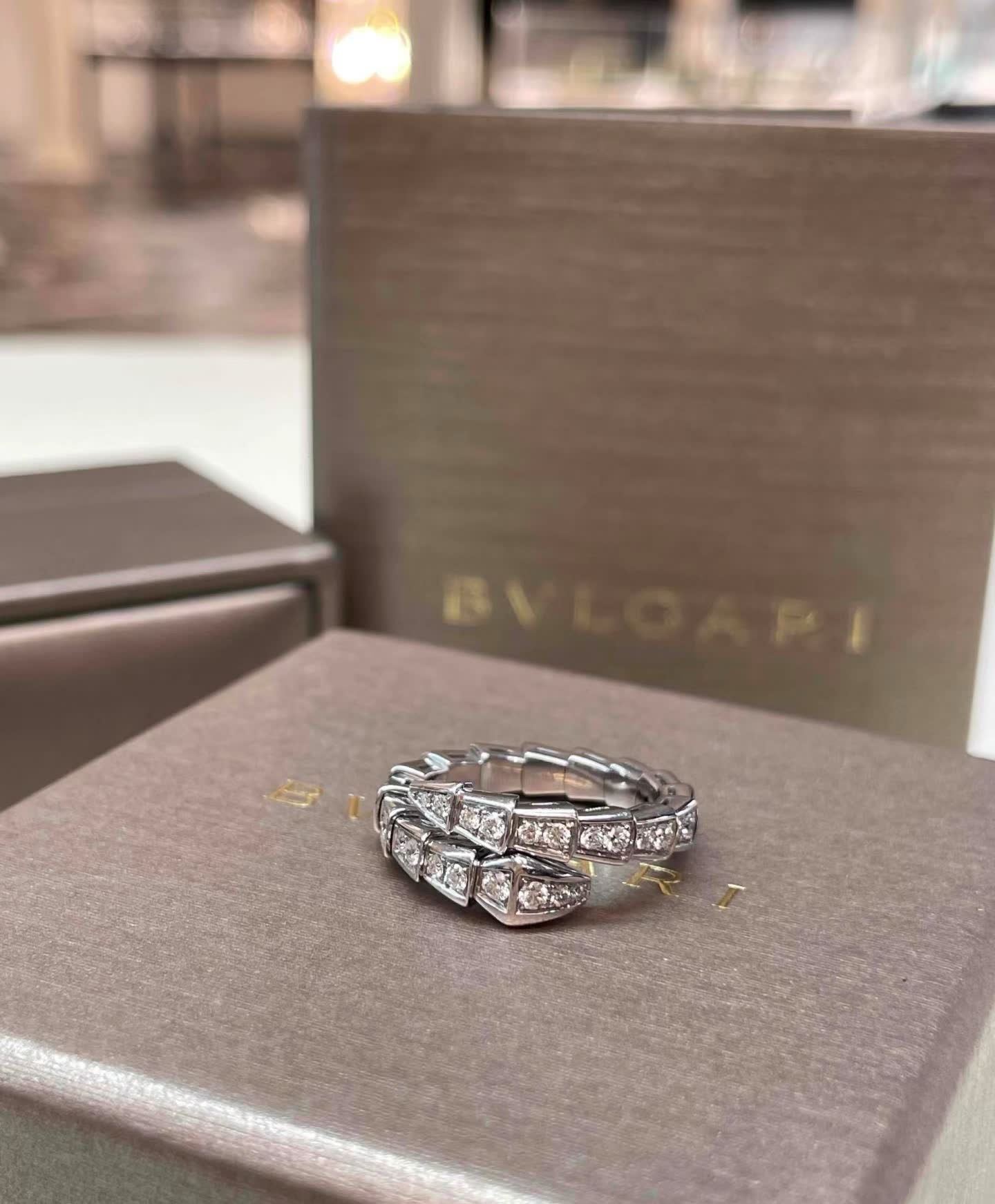 Bvlgari Elegant Diamond Ring
