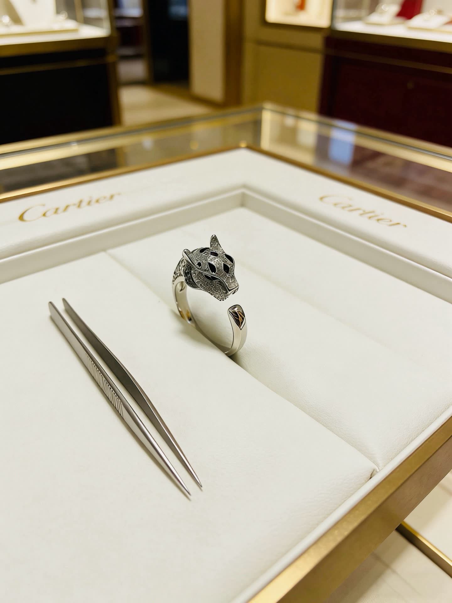 Cartier Panther Ring Cartier Panther Ring