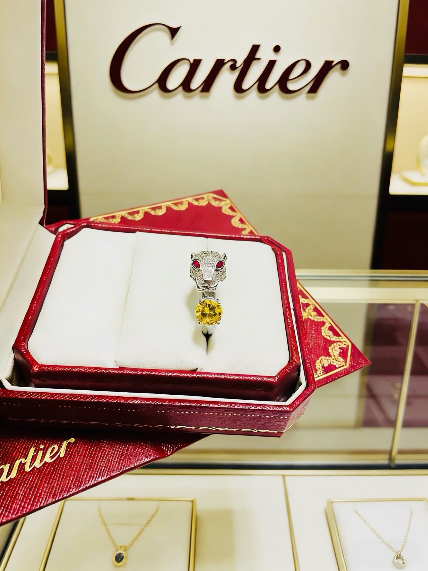 Cartier Panthere Ring