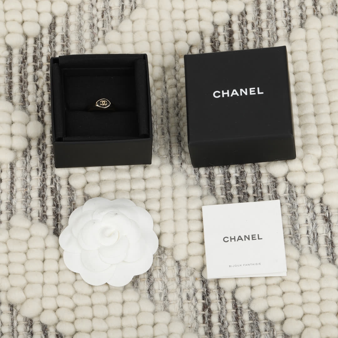 Chanel CC Ring