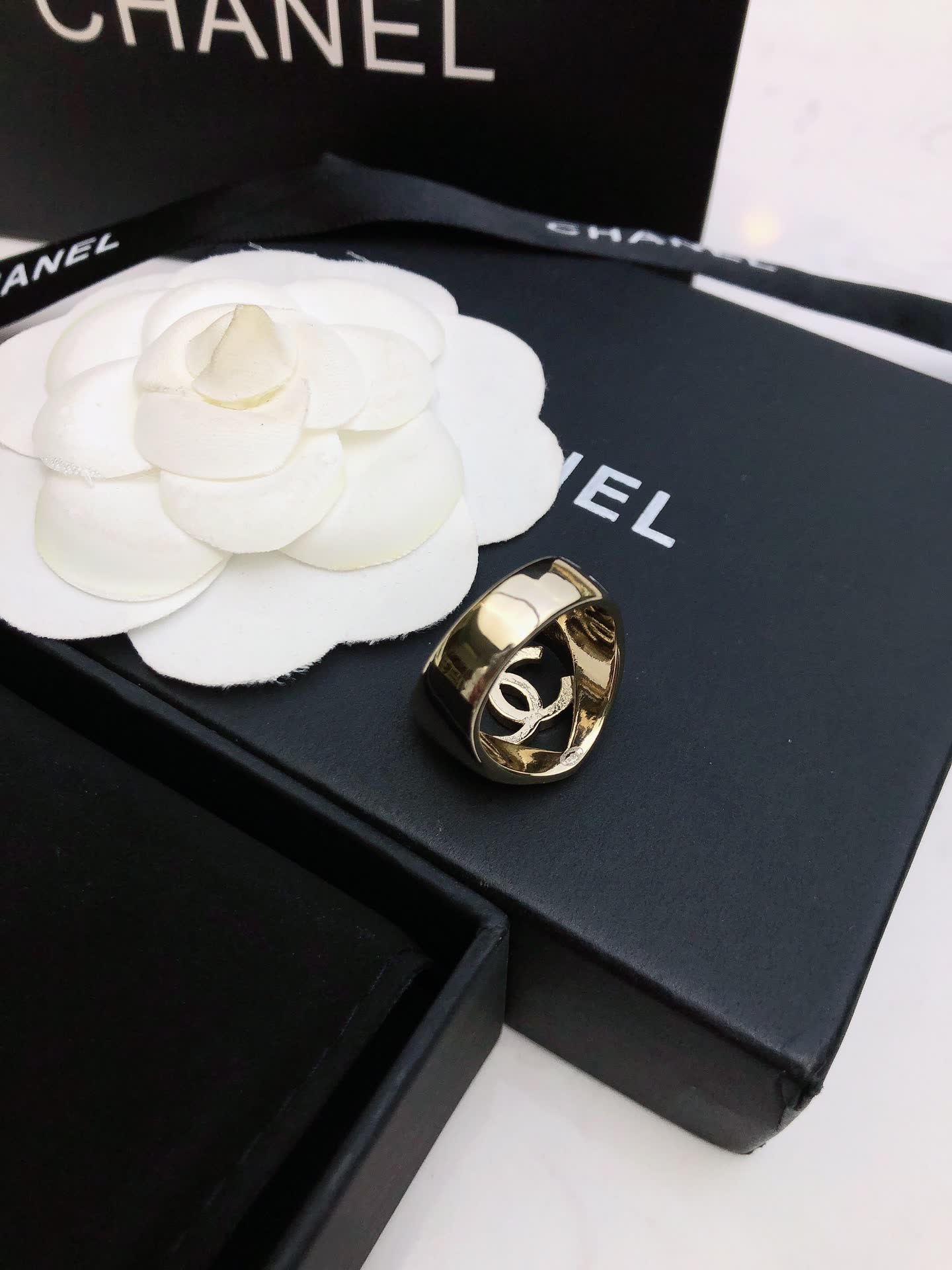 Chanel CC Heart Ring