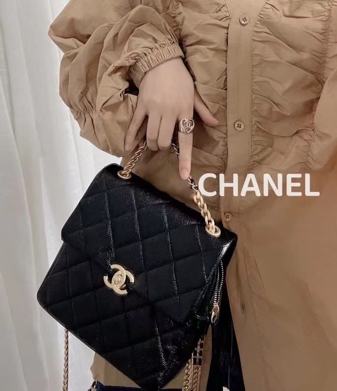Chanel CC Heart Ring