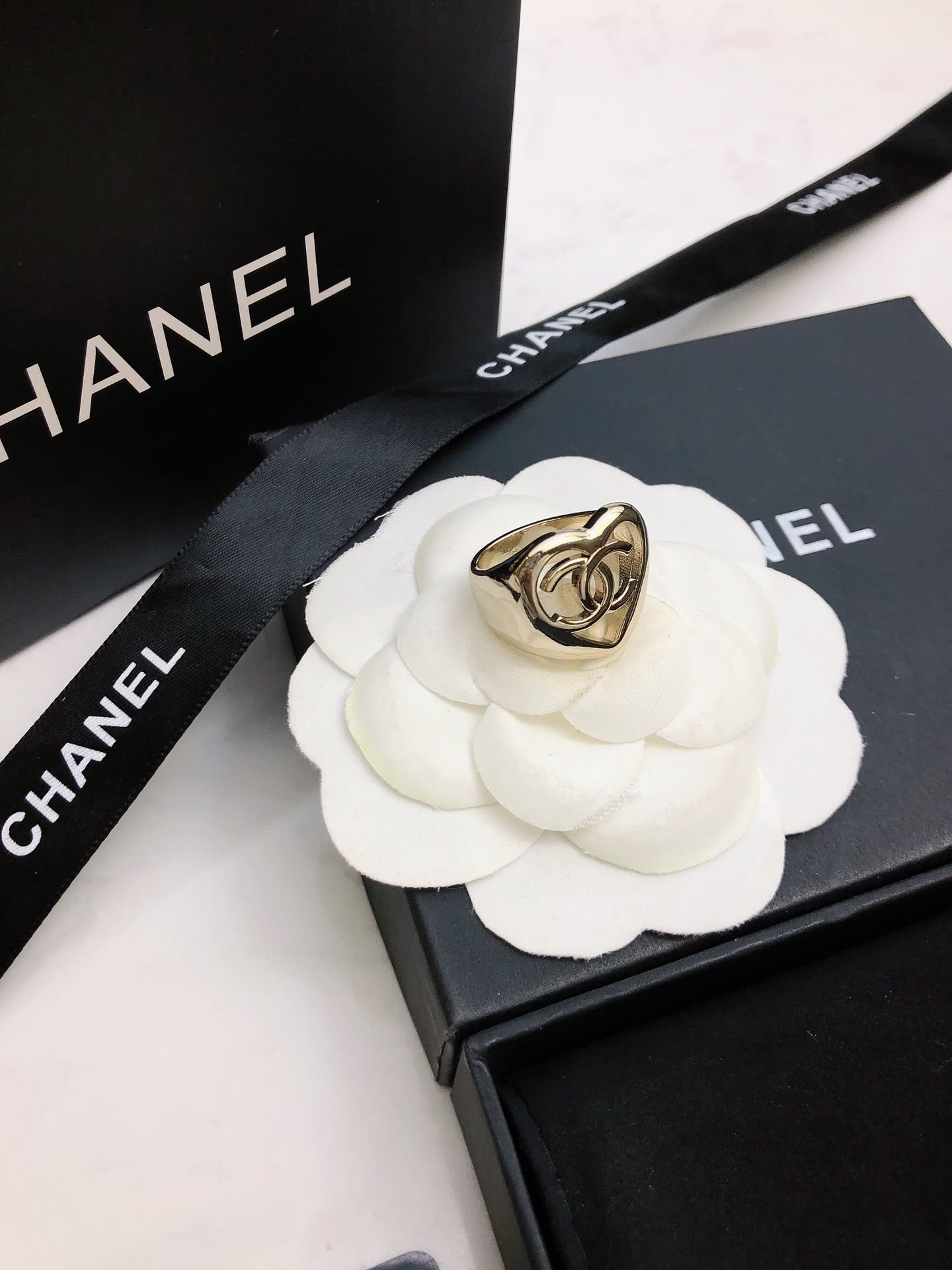 Chanel CC Heart Ring