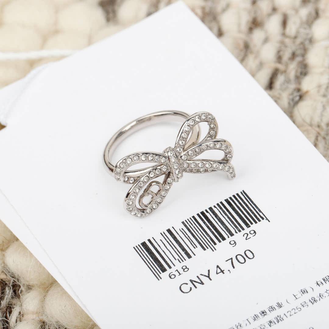 Dior Infinity Bow Ring