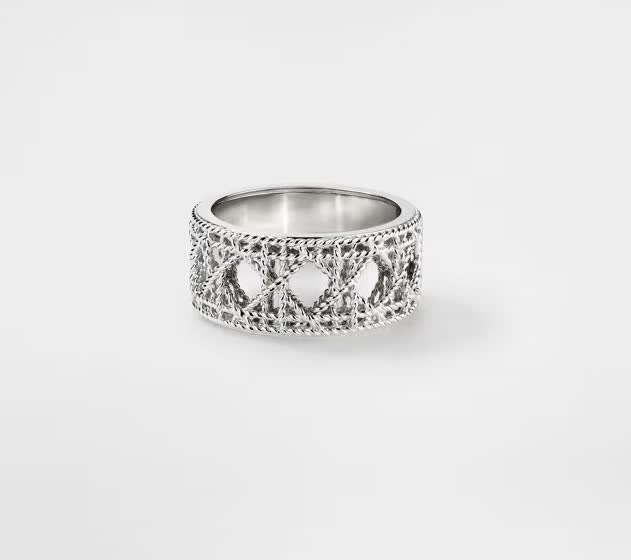 Dior Elegant Filigree Ring Set