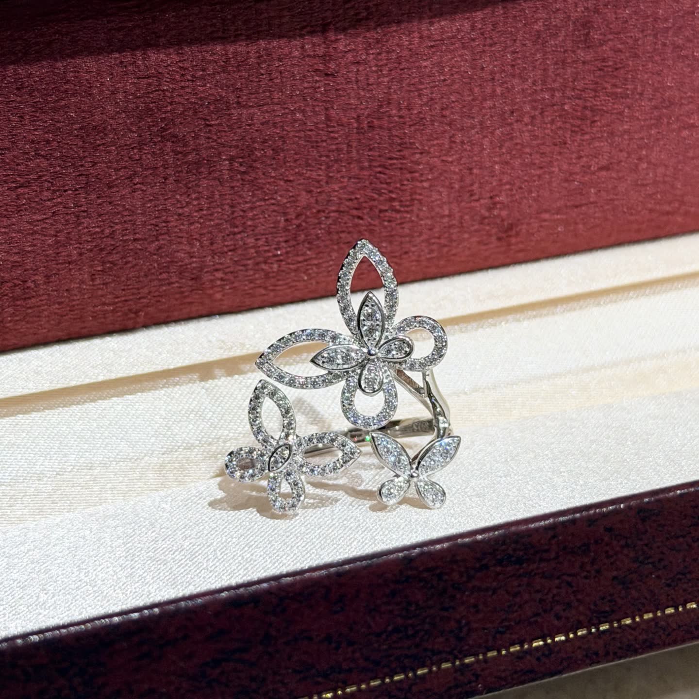 Graff Floral Diamond Ring