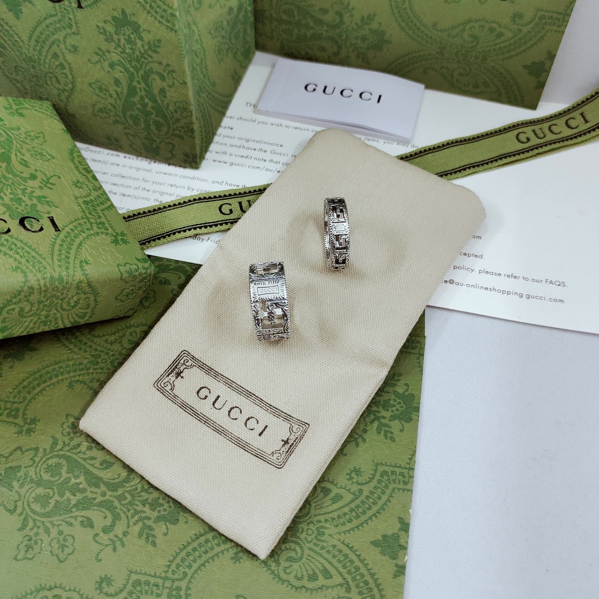 Gucci Silver Ring Set