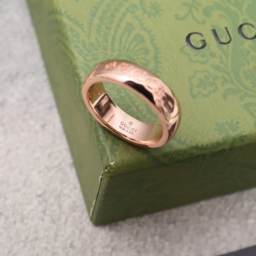 Gucci Rose Gold Ring Set