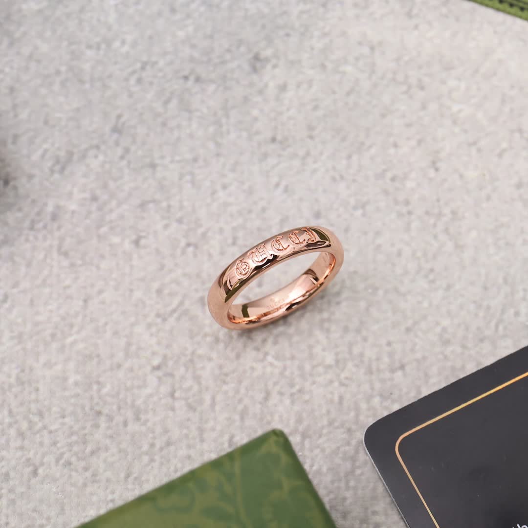 Gucci Rose Gold Ring Set