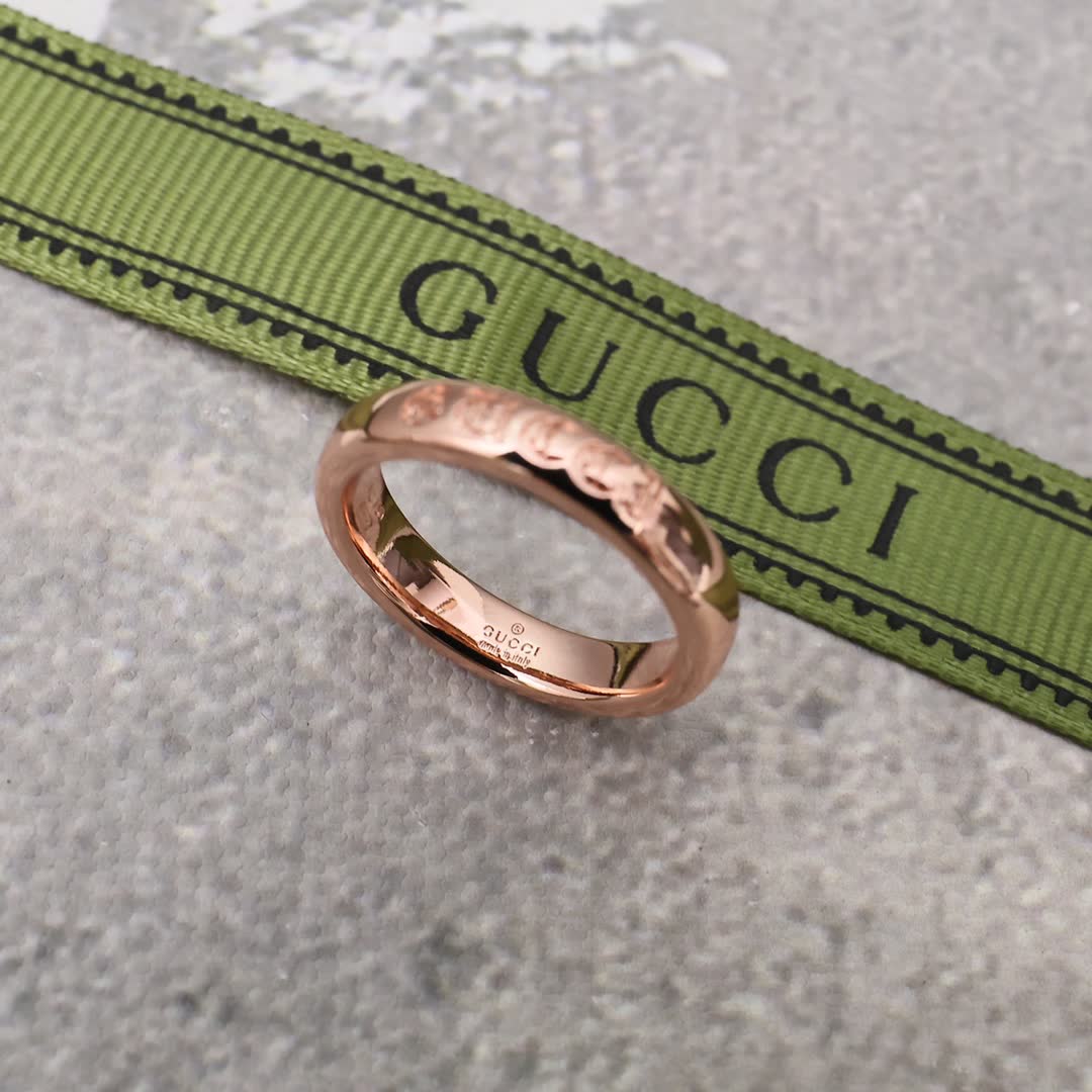 Gucci Rose Gold Ring Set