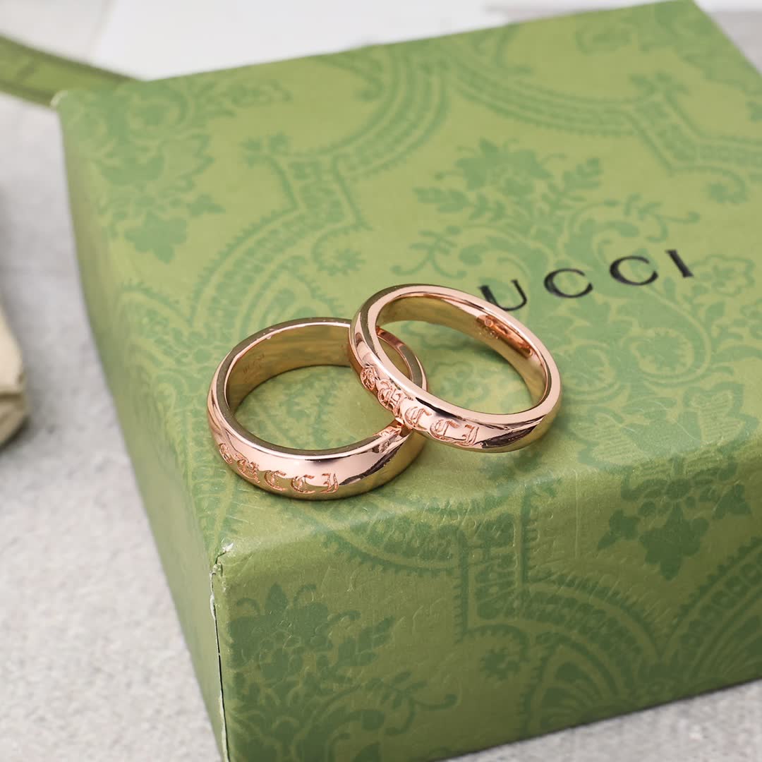 Gucci Rose Gold Ring Set