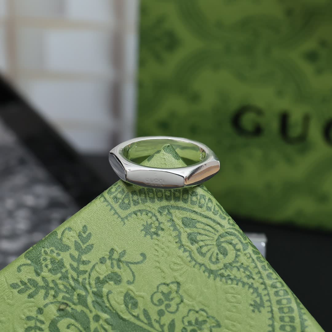 Gucci Silver Ring