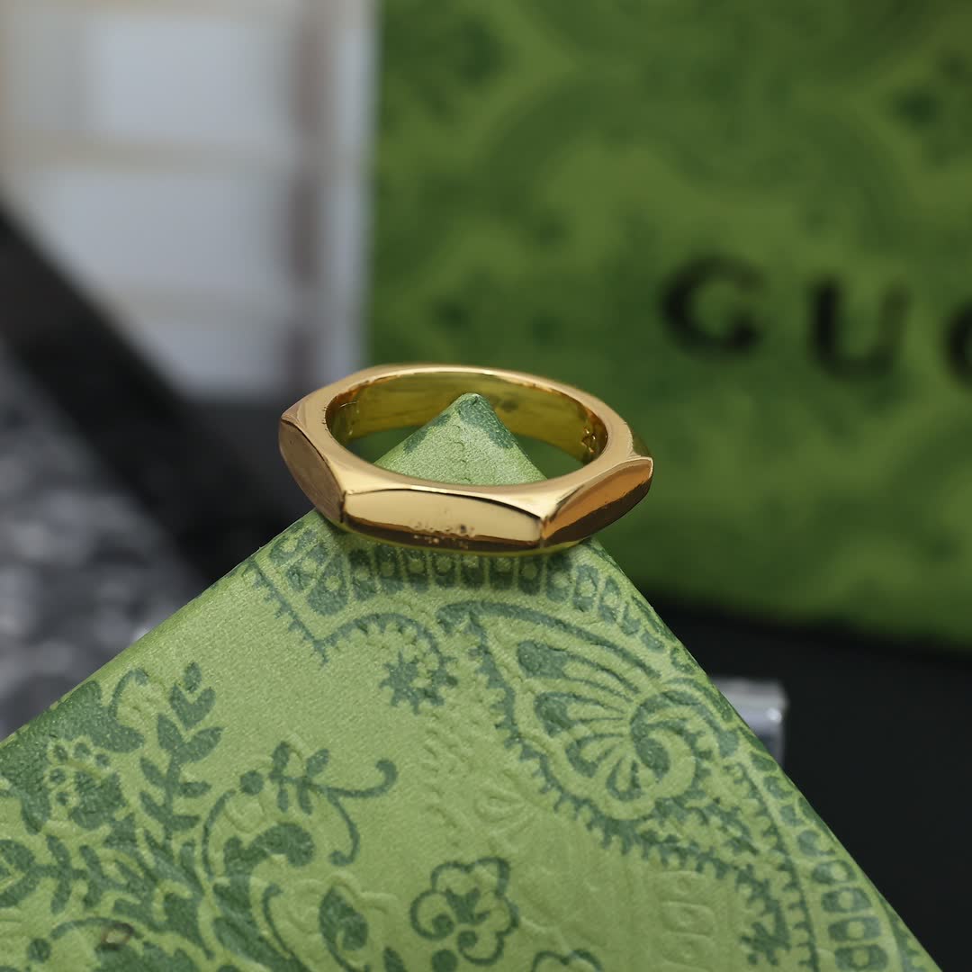 Gucci Silver Ring