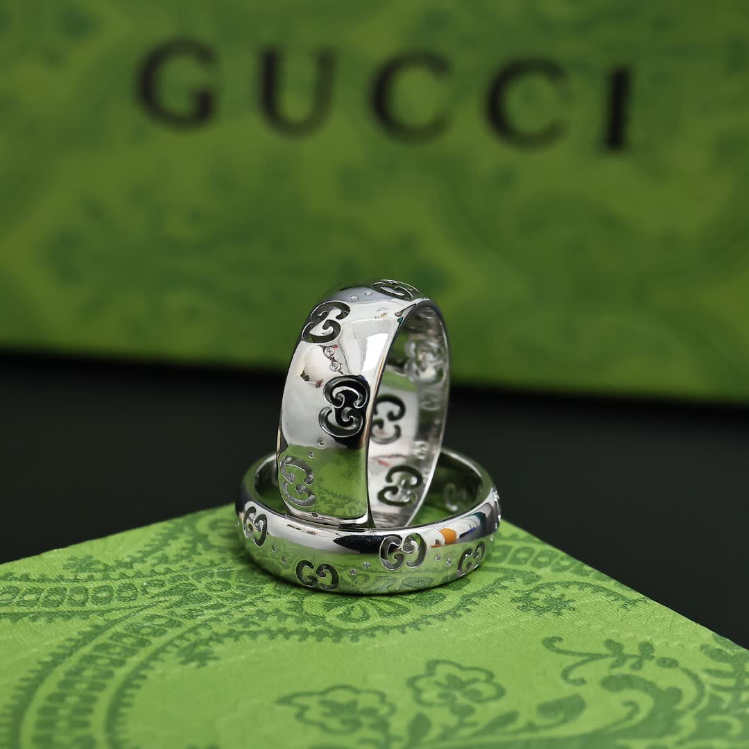 Gucci Interlocking G Ring Set