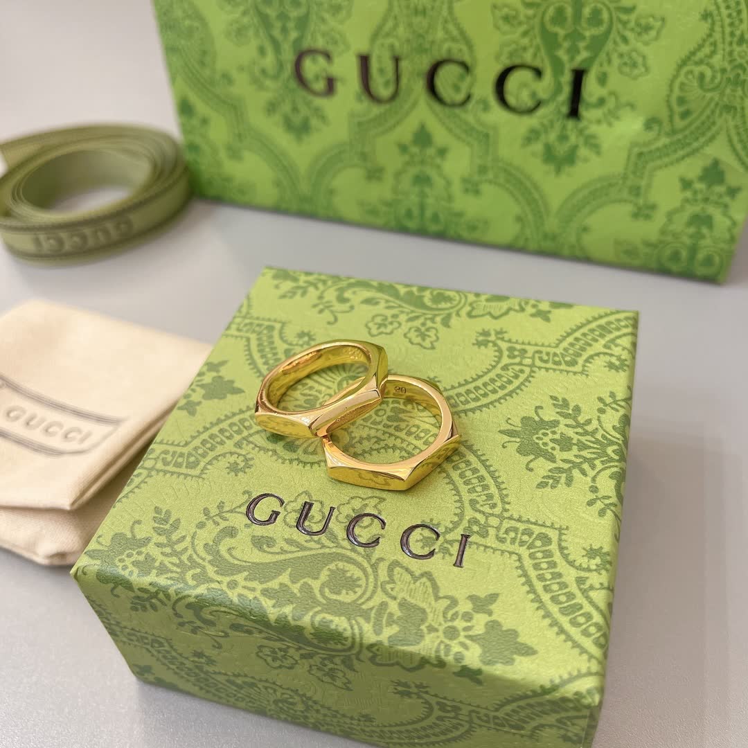 Gucci Gold Hexagon Ring
