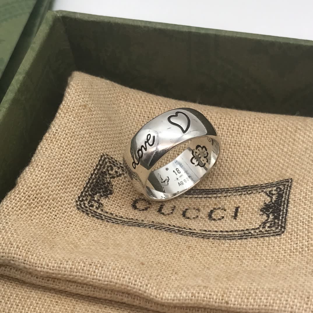 Gucci Love Ring Set