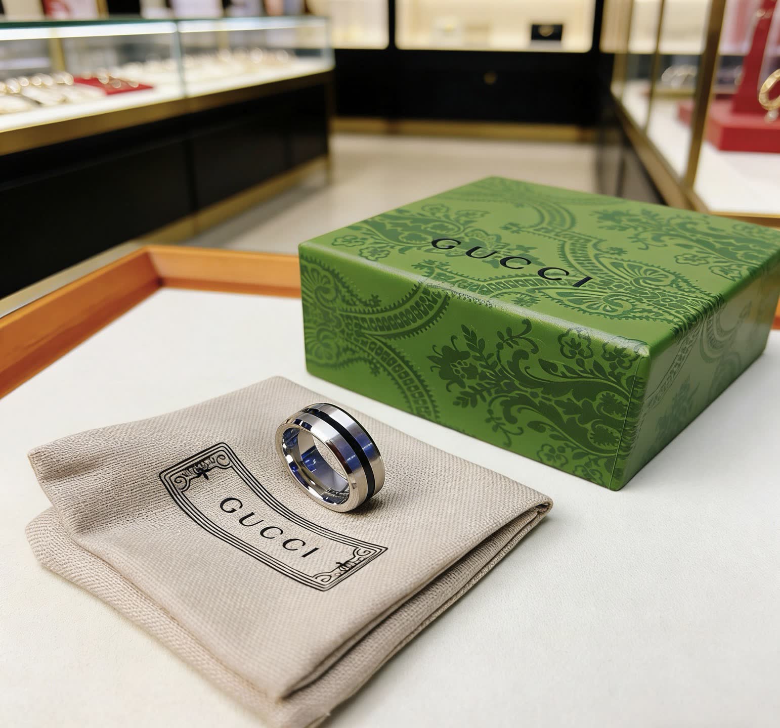 Gucci Silver Ring with Black Inlay