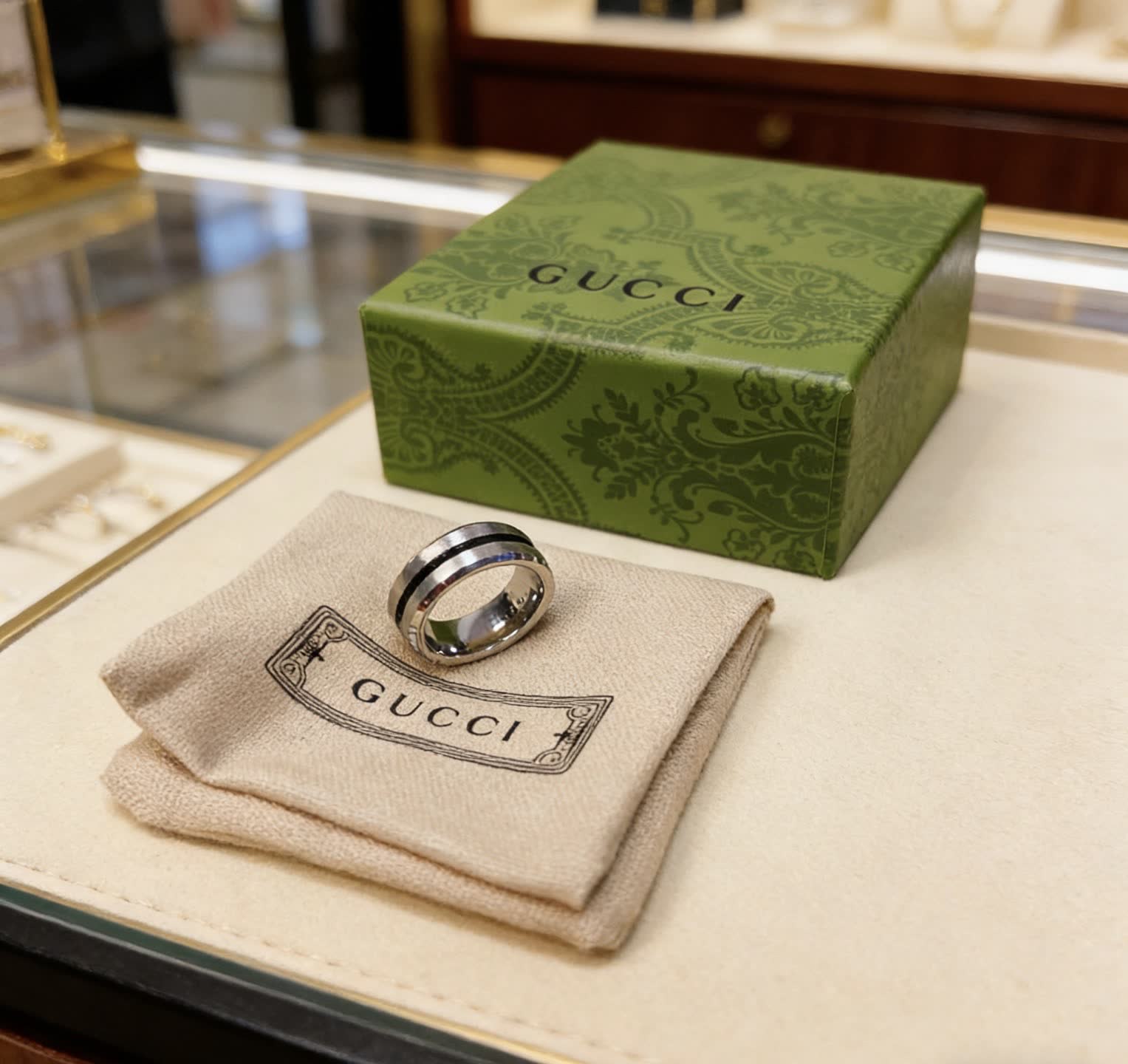 Gucci Silver Ring with Black Inlay