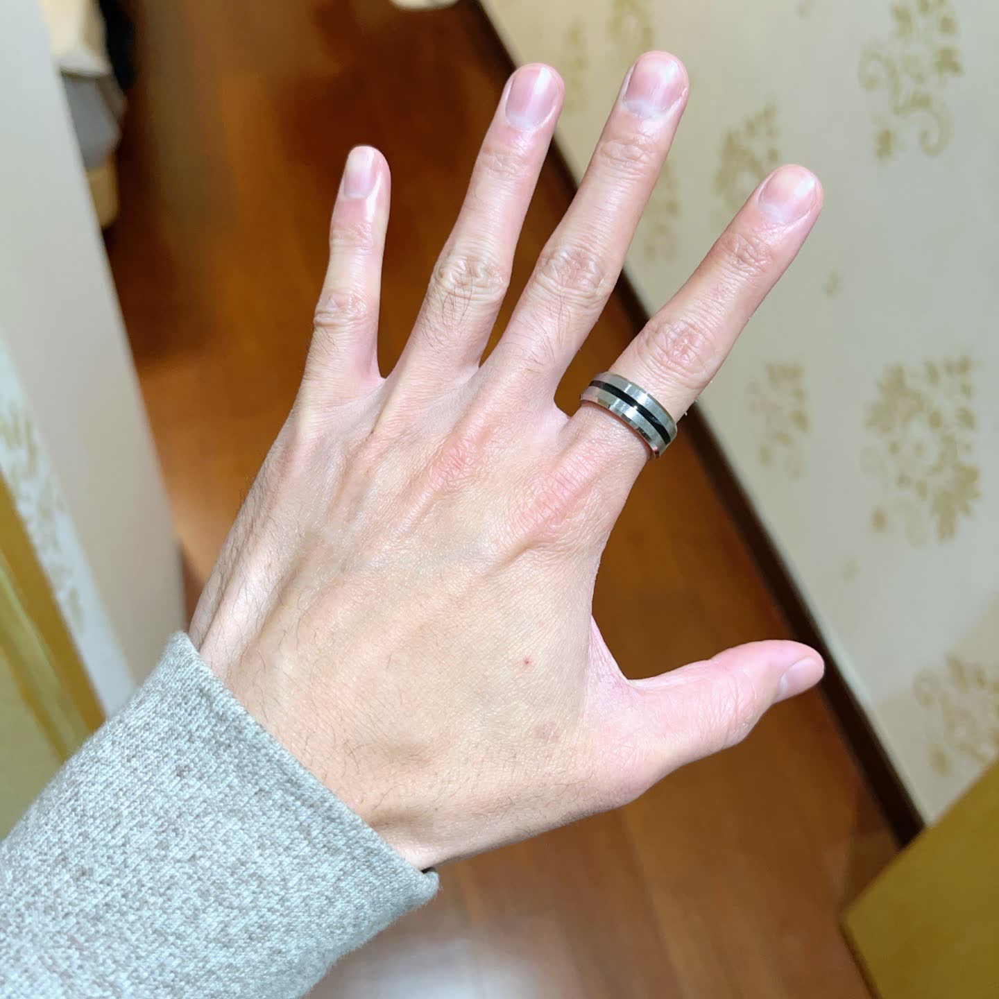 Gucci Silver Ring with Black Inlay