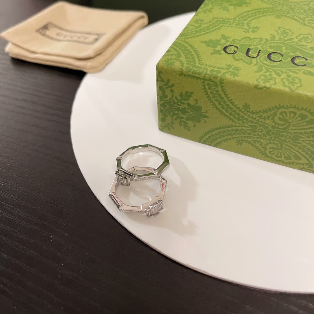 Gucci Octagon Ring
