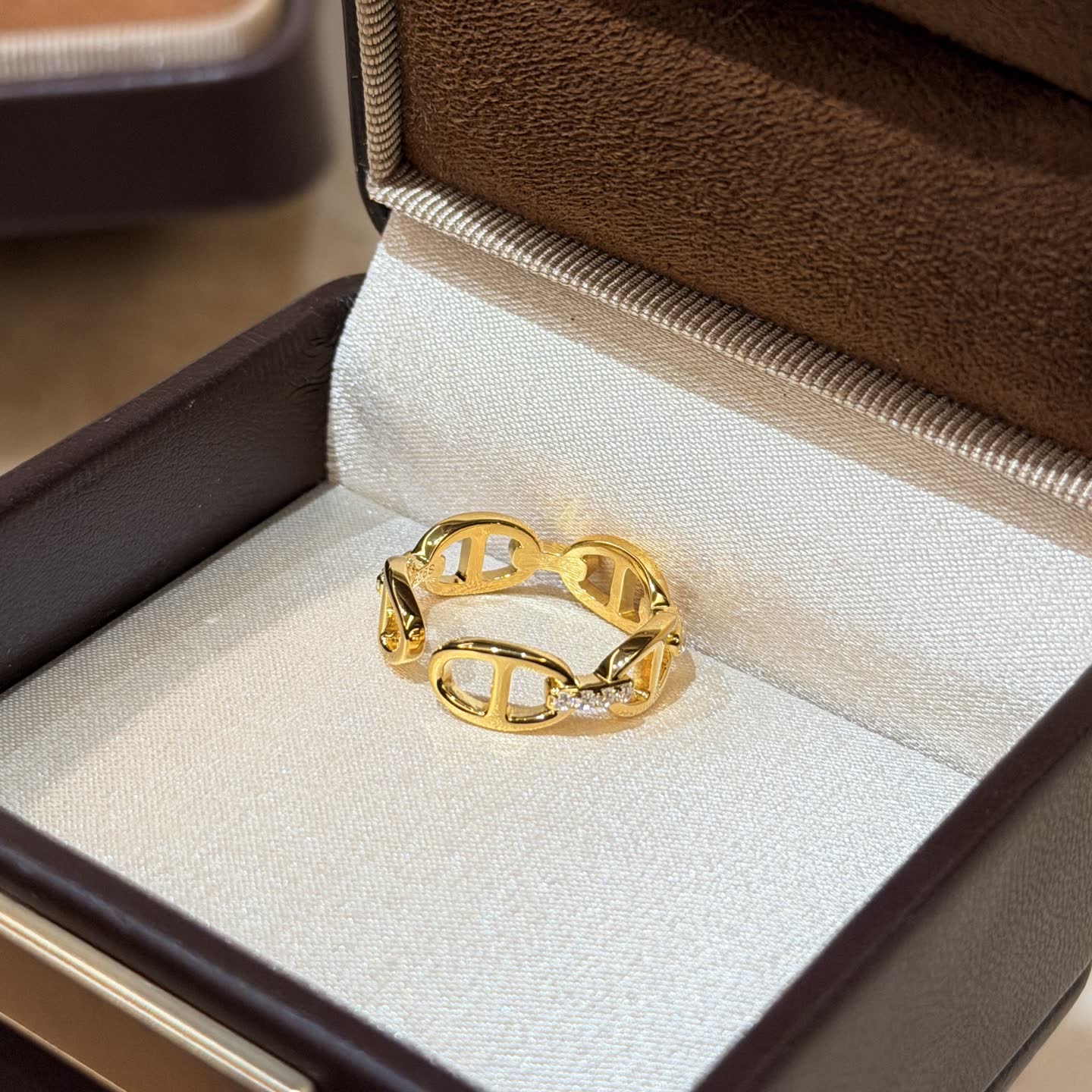 Hermes Hermès Gold Ring with Diamonds