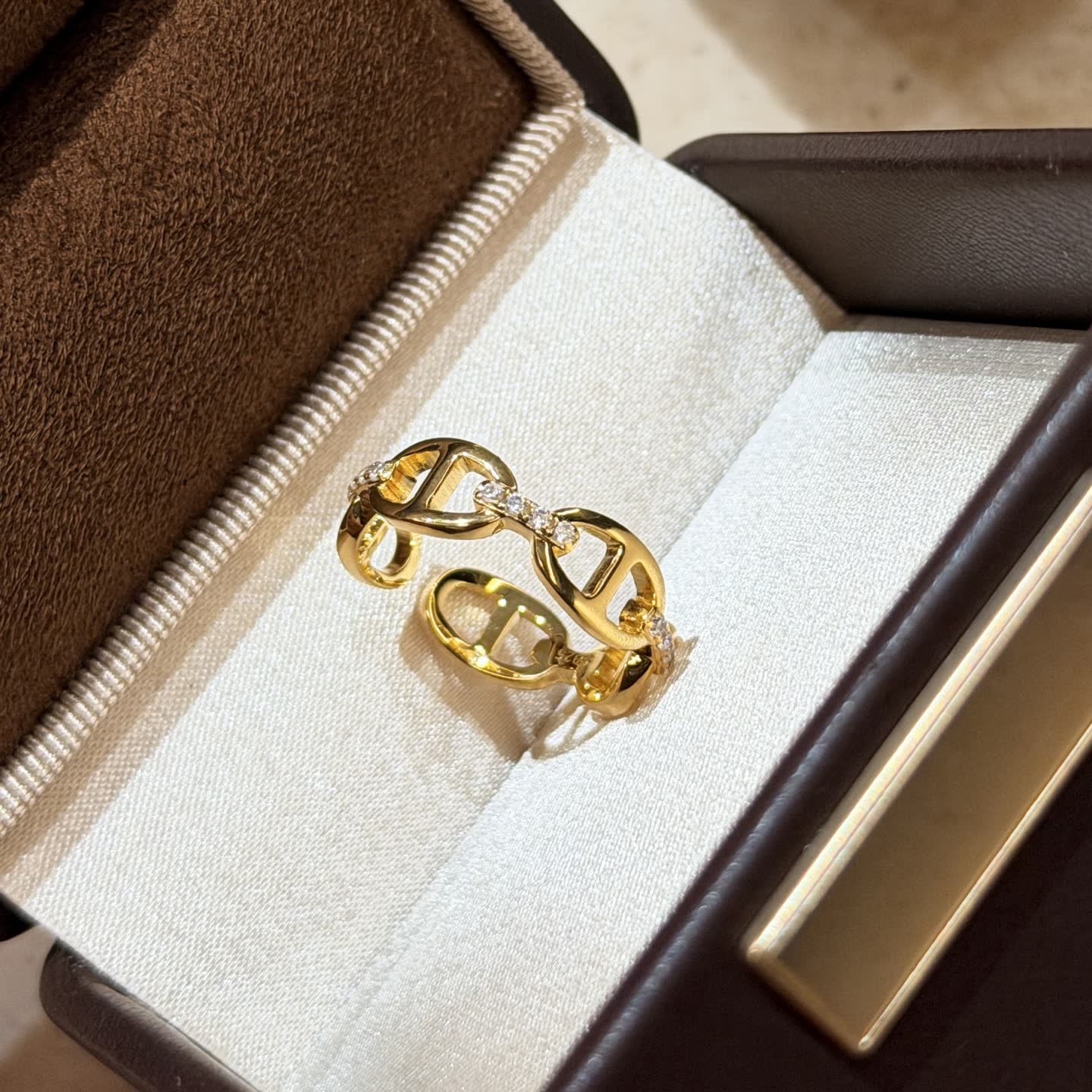 Hermes Hermès Gold Ring with Diamonds
