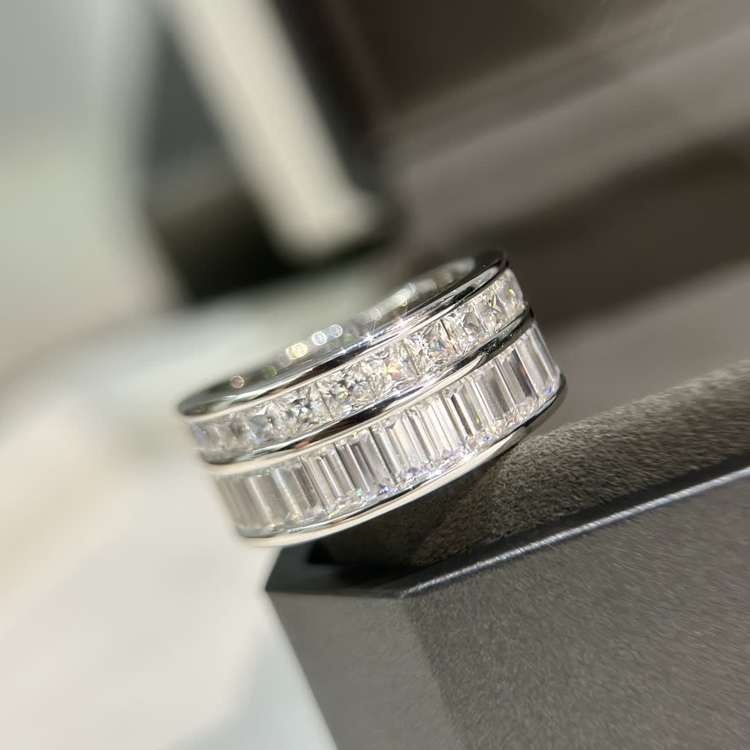 Messika Elegant Silver Ring with Cubic Zirconia Stones