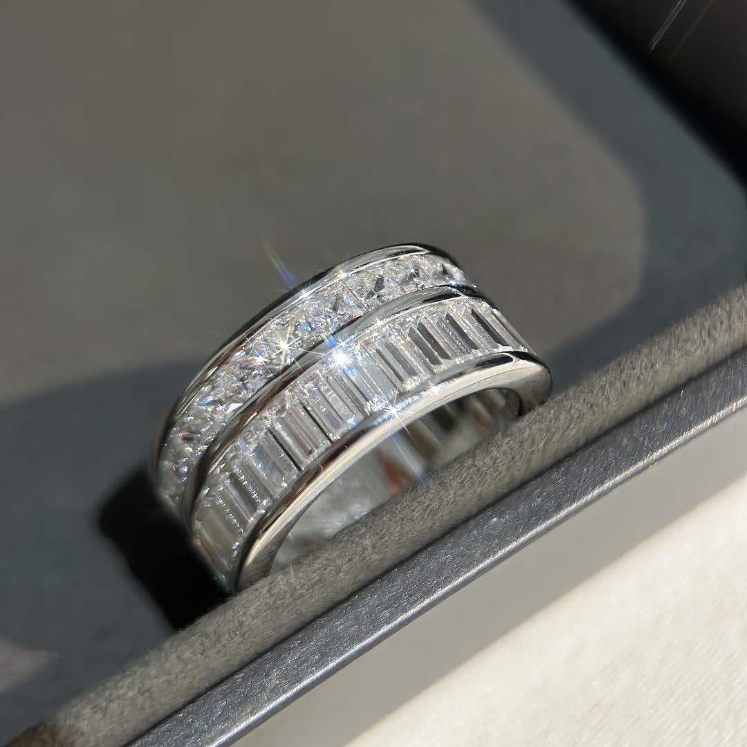 Messika Elegant Silver Ring with Cubic Zirconia Stones