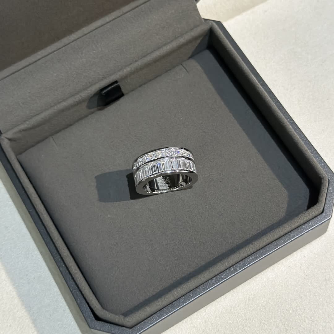 Messika Elegant Silver Ring with Cubic Zirconia Stones