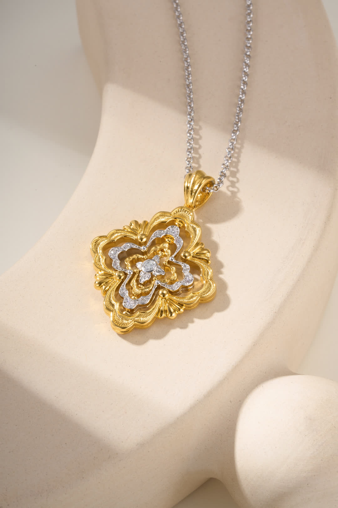 Buccellati Elegant Gold and Silver Filigree Pendant Necklace