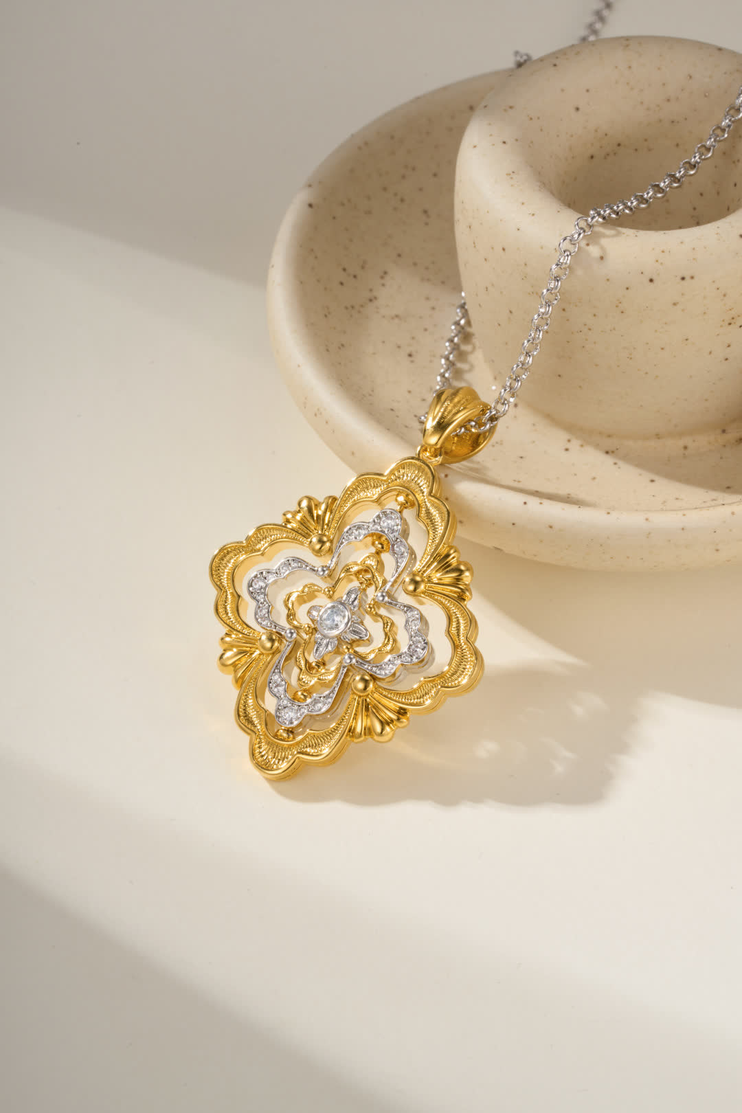Buccellati Elegant Gold and Silver Filigree Pendant Necklace