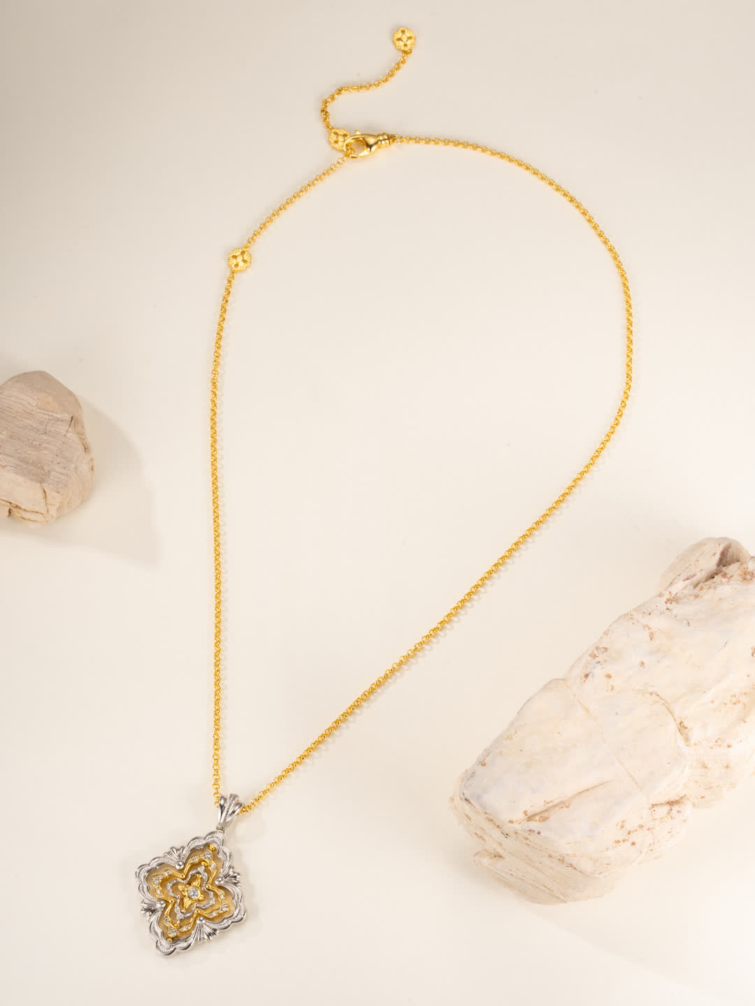 Buccellati Elegant Gold and Silver Mandala Pendant Necklace