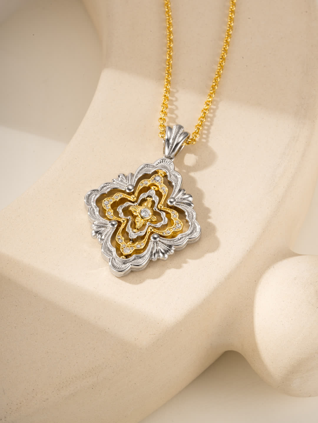 Buccellati Elegant Gold and Silver Mandala Pendant Necklace