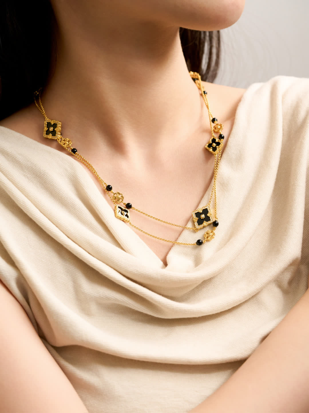 Buccellati Gold and Black Enamel Flower Necklace