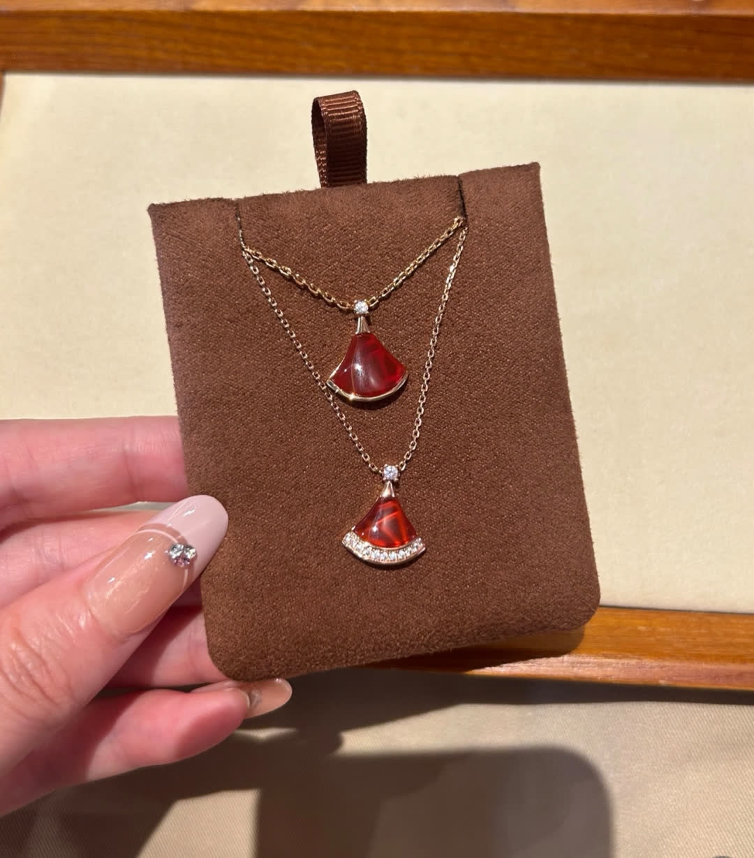 Bvlgari Barbara 1945 Fan-Shaped Pendant Necklace
