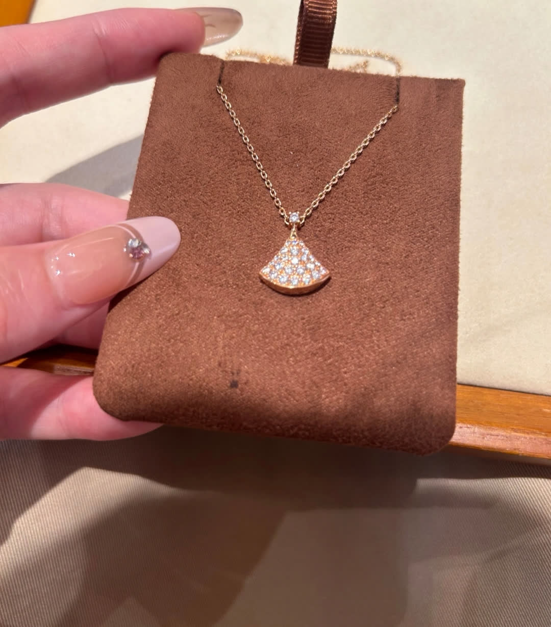Bvlgari Barbara 1945 Fan-Shaped Pendant Necklace