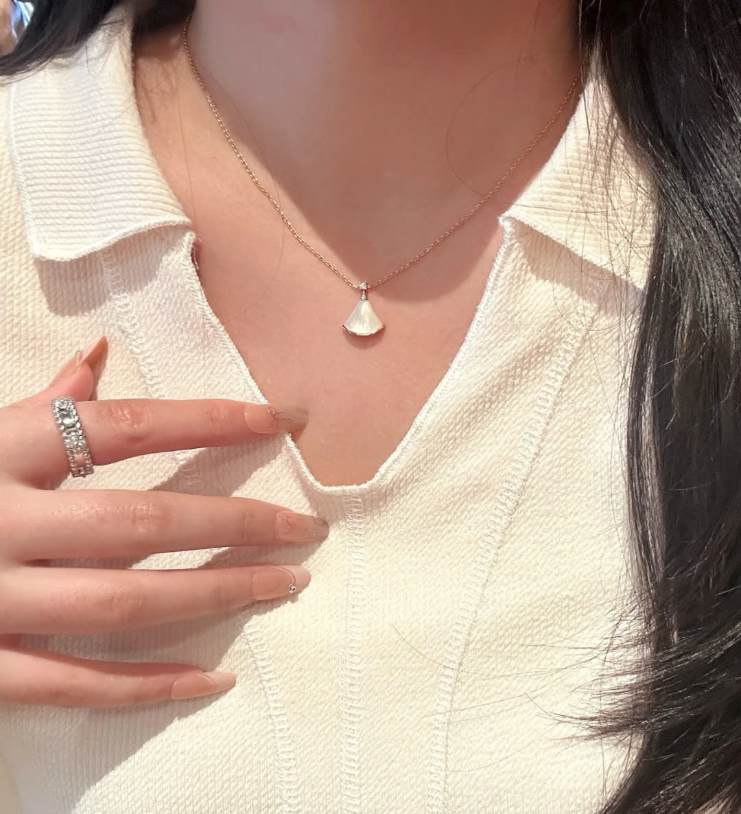 Bvlgari Barbara 1945 Fan-Shaped Pendant Necklace