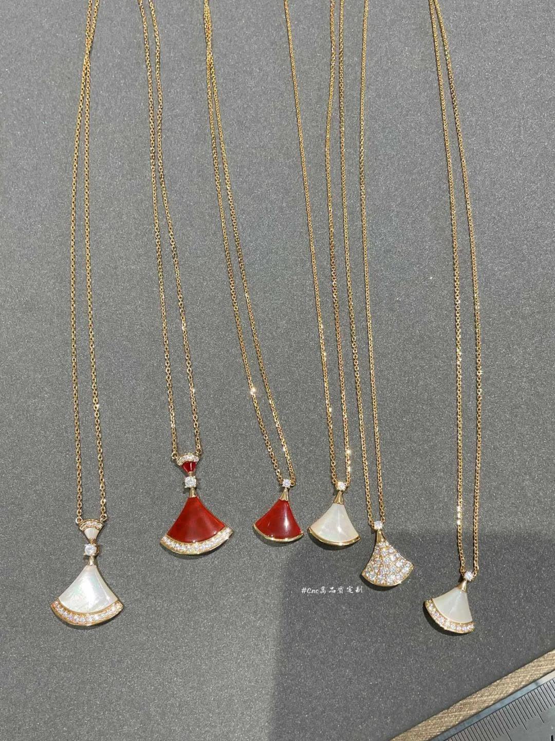 Bvlgari Elegant Fan-Shaped Pendant Necklace Bvlgari Elegant Fan-Shaped Pendant Necklace