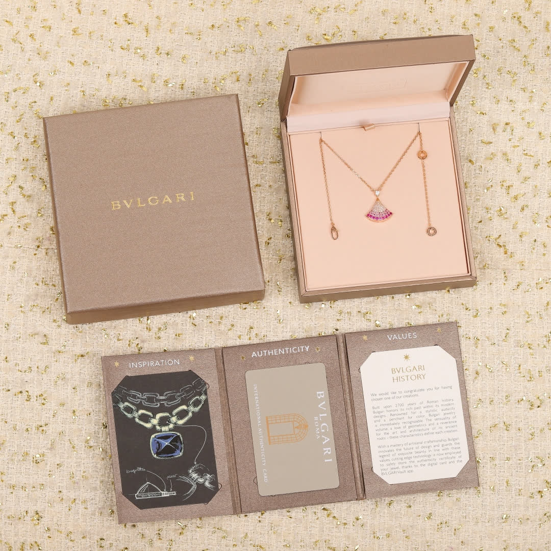 Bvlgari Pink and White Diamond Fan-Shaped Pendant Necklace Bvlgari Pink and White Diamond Fan-Shaped Pendant Necklace
