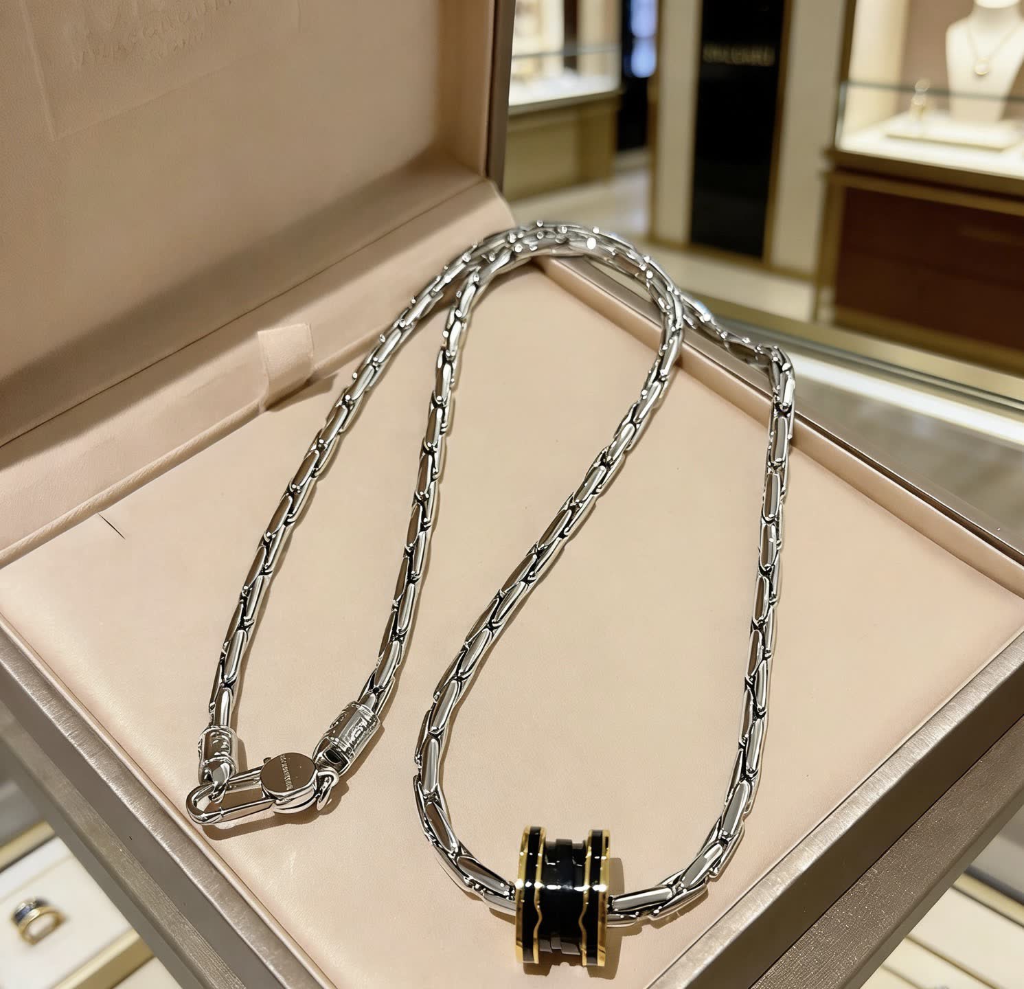 Bvlgari Black Onyx and Gold Necklace Bvlgari Black Onyx and Gold Necklace