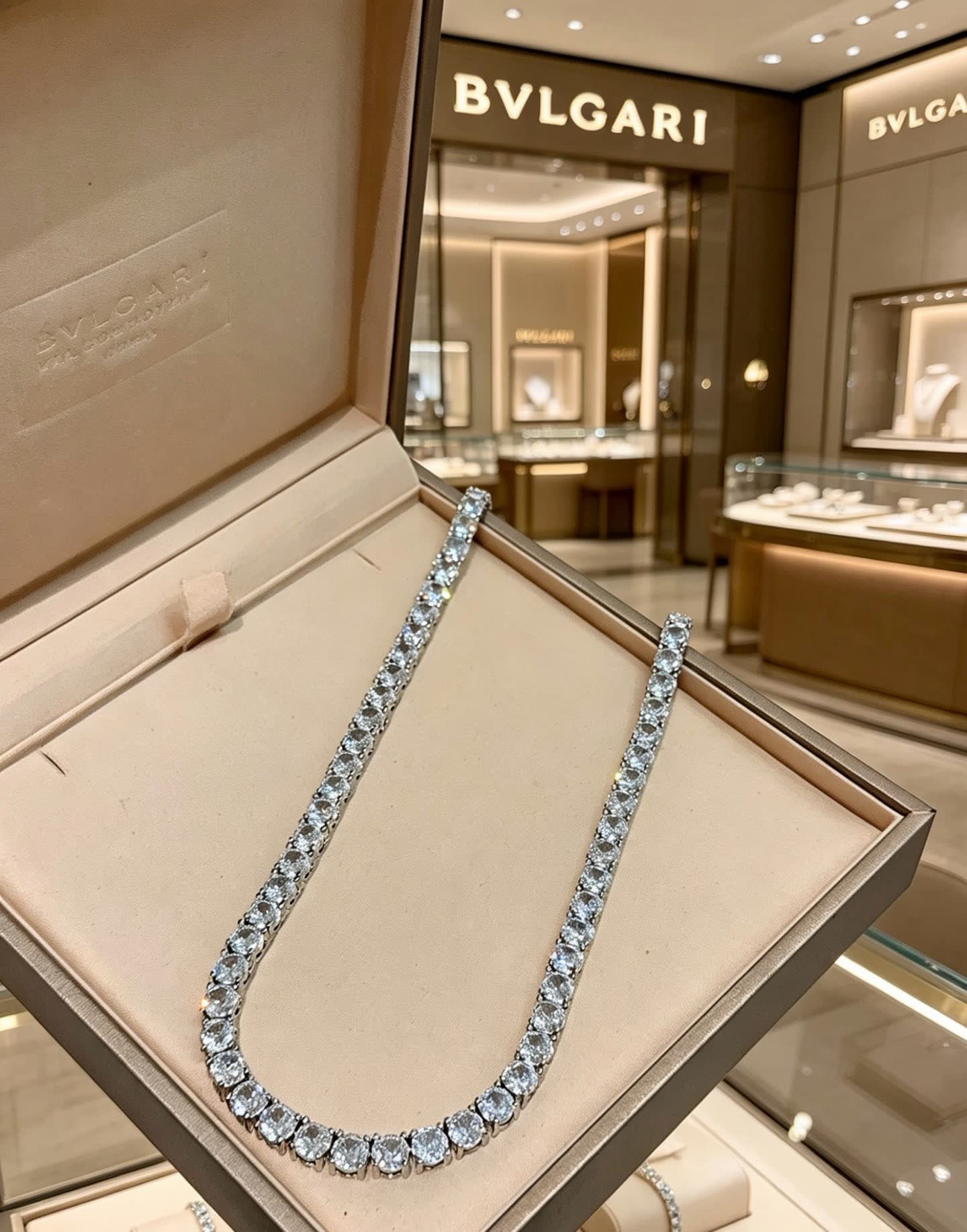Bvlgari Elegant Silver Diamond Necklace