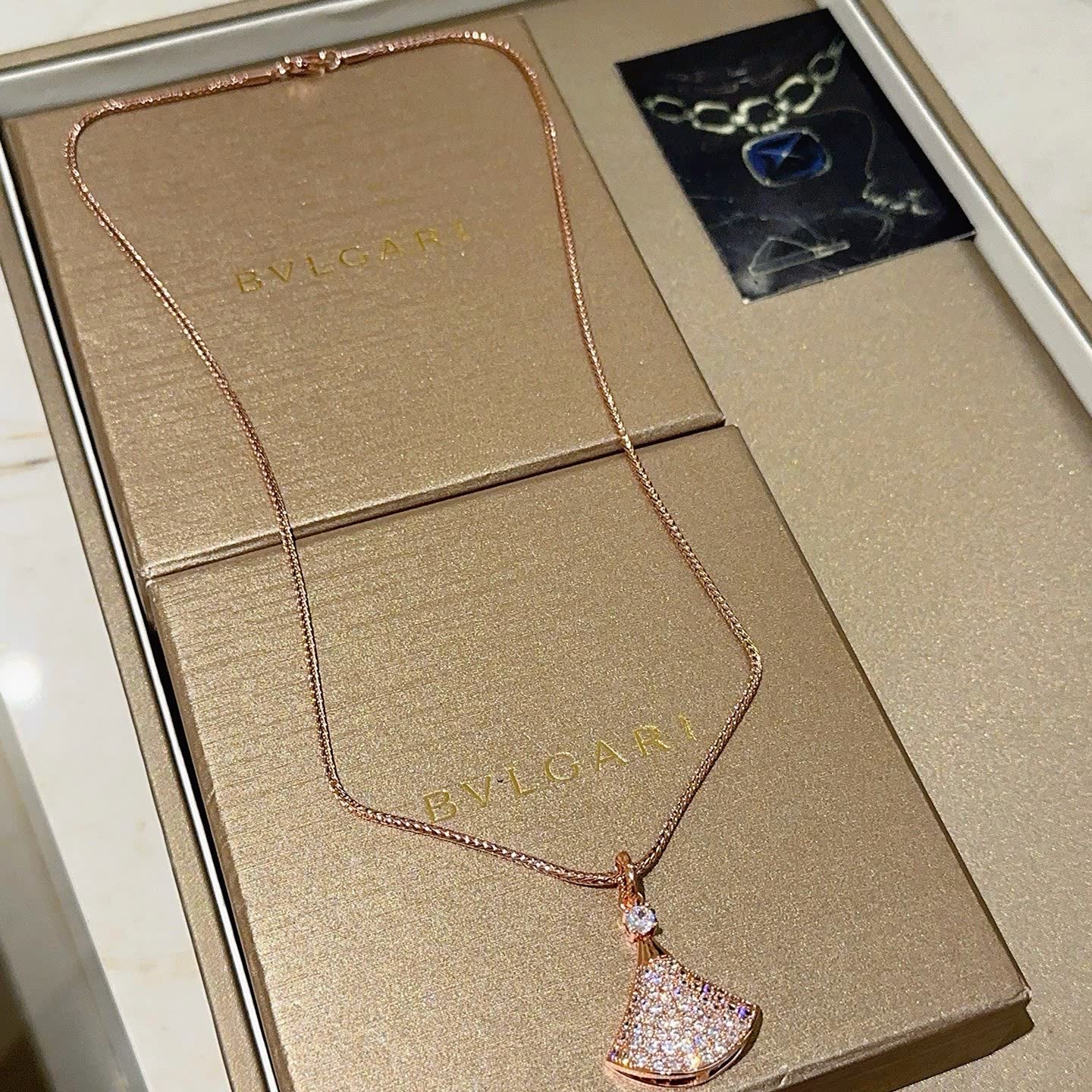 Bvlgari Elegant Rose Gold Fan-Shaped Diamond Pendant Necklace