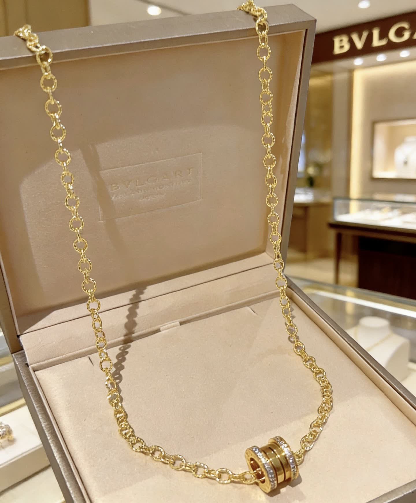Bvlgari B Zero 1 Yellow Gold Necklace Bvlgari B Zero 1 Yellow Gold Necklace